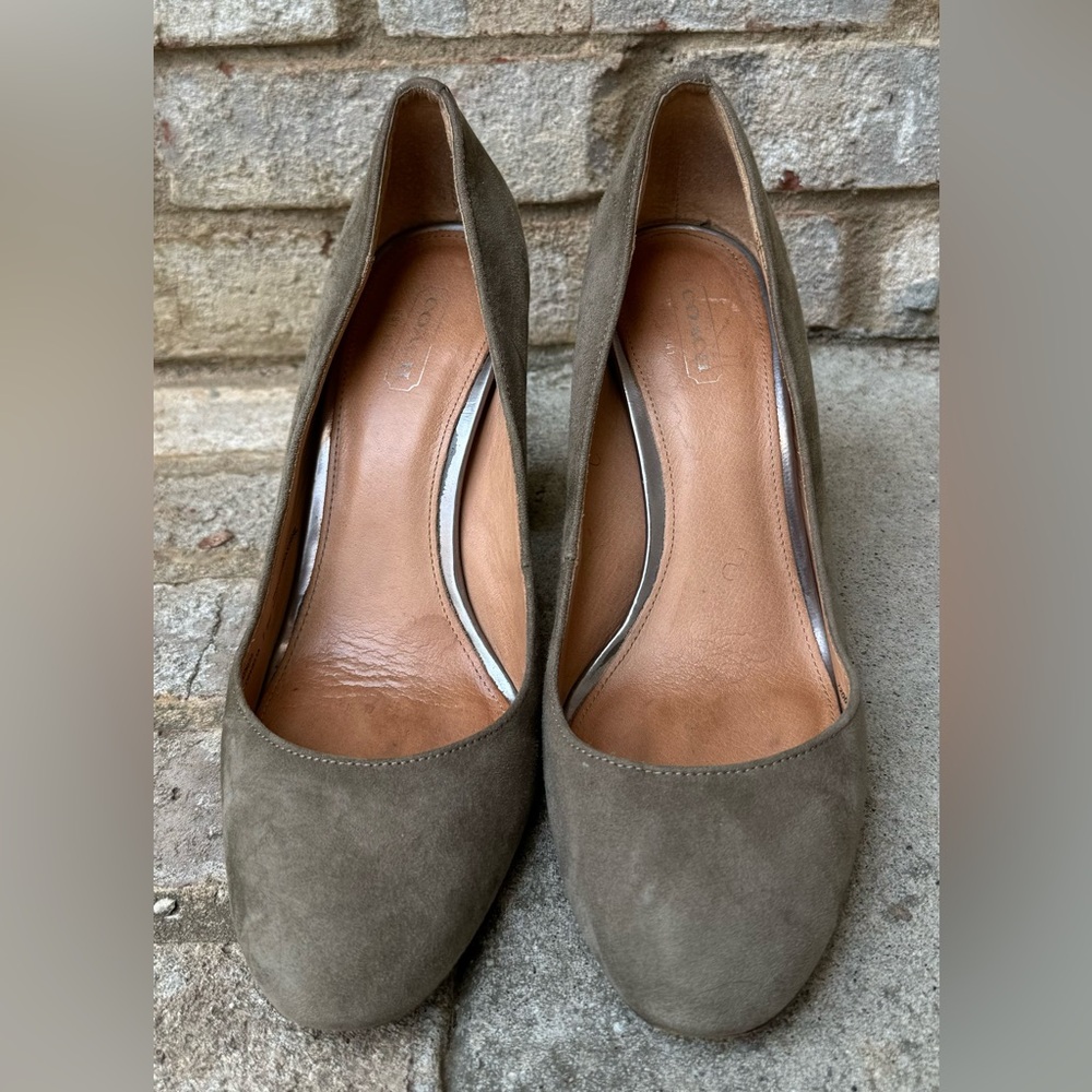 Coach suede pumps